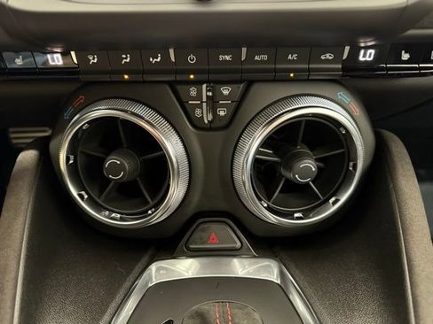 Used 2022 Chevrolet Camaro ZL1 image 30