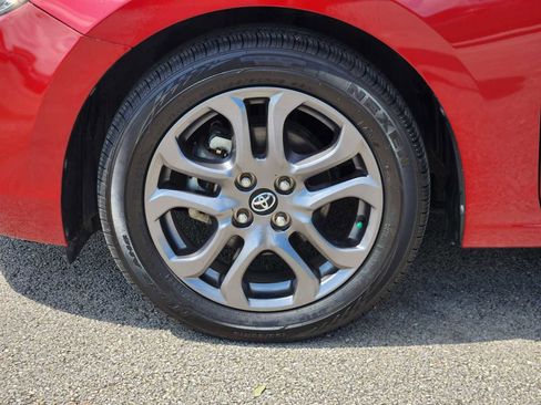 Used 2019 Toyota Yaris XLE FWD image 9