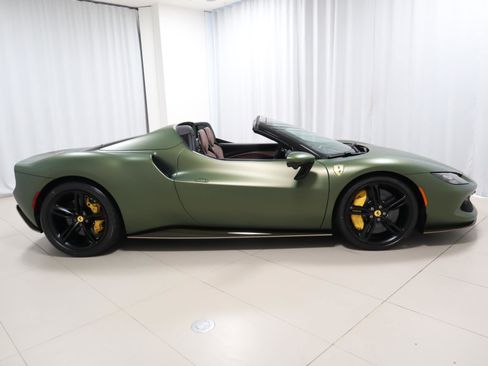 Used 2025 Ferrari 296 GTS Convertible RWD image 8