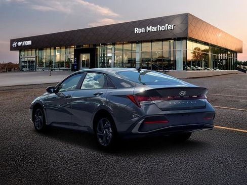 New 2026 Hyundai Elantra Sport FWD image 5