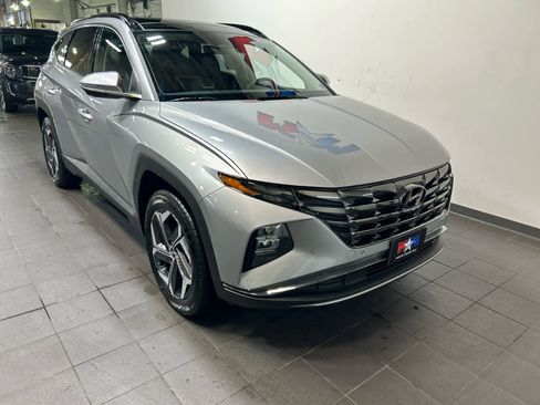 Used 2022 Hyundai Tucson Limited AWD/4WD image 2