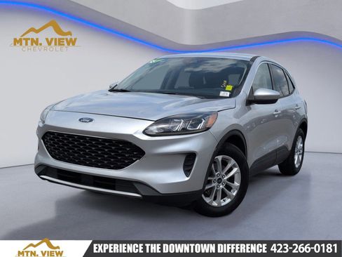 Used 2020 Ford Escape SE FWD image 1
