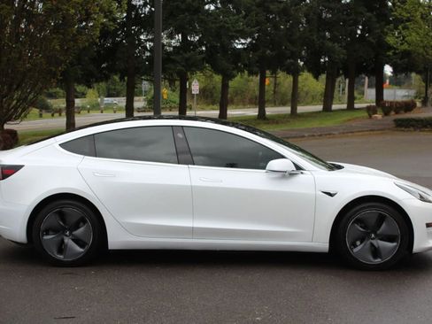 Used 2019 Tesla Model 3 Long Range AWD/4WD image 4