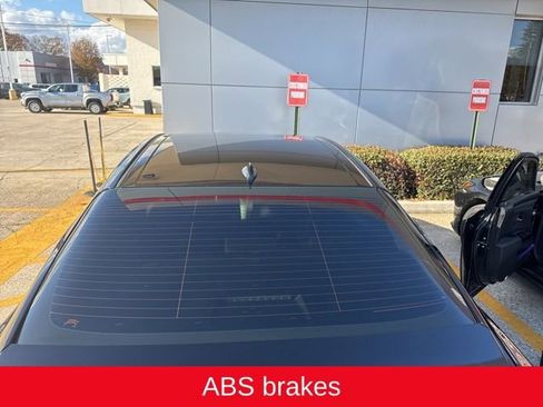 Used 2020 Toyota Camry SE image 4