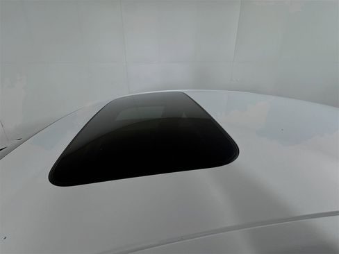 Used 2024 Honda Accord EX image 19