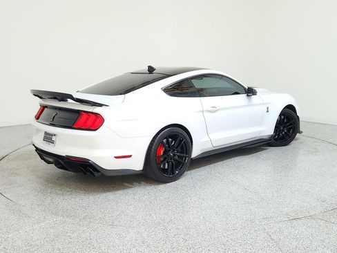 Used 2021 Ford Mustang Shelby GT500 w/ Technology Package image 7