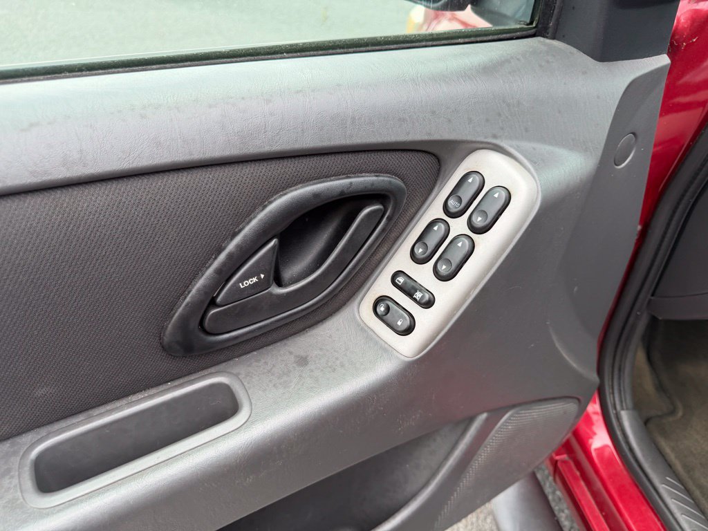 Used 2007 Ford Escape XLT FWD image 15