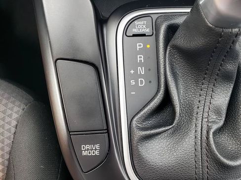 Used 2020 Kia Soul LX FWD image 17