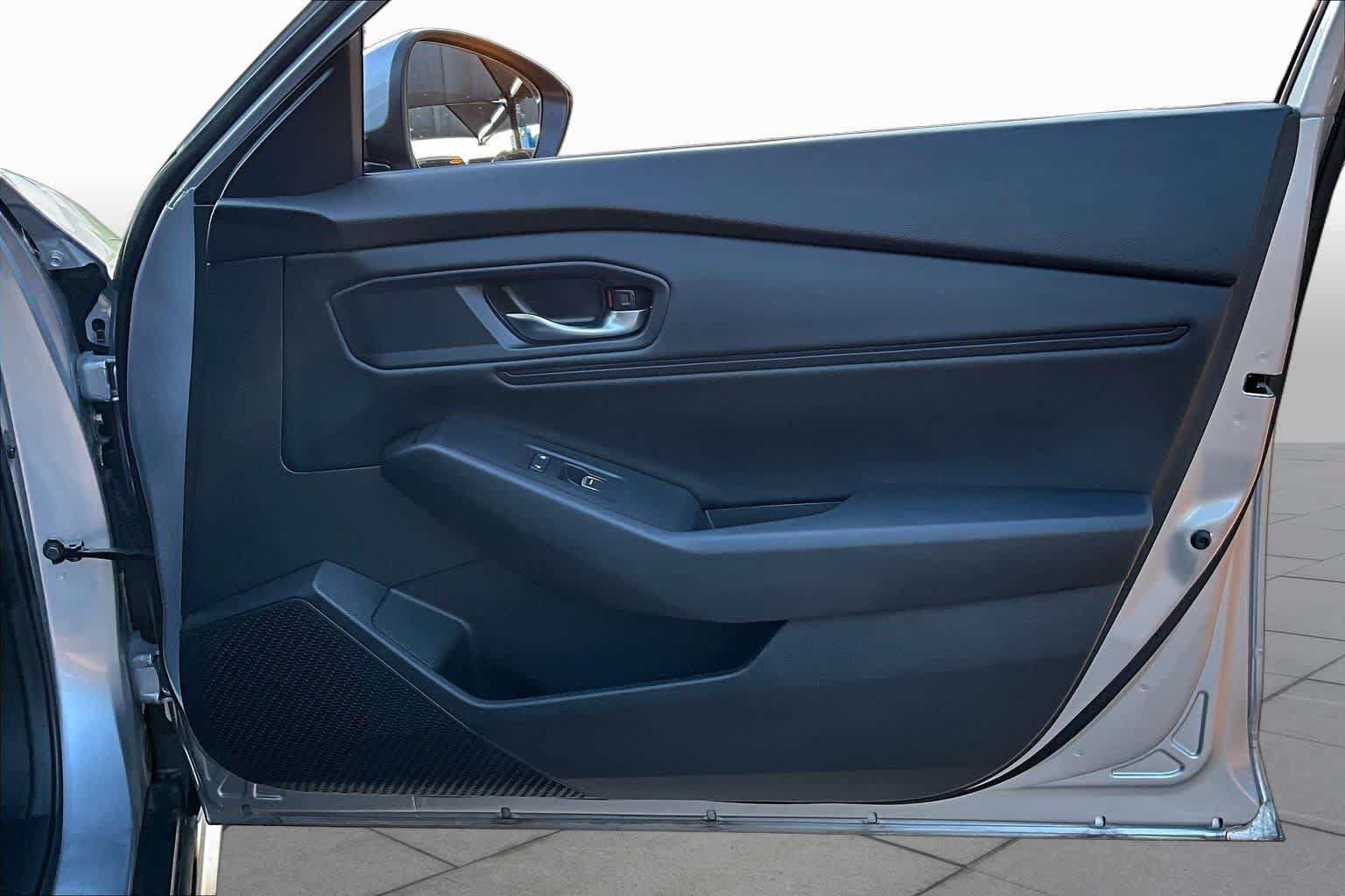 Used 2024 Honda Accord EX image 25