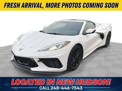 Used 2025 Chevrolet Corvette Stingray Preferred Cpe w/ Z51 Performance Package RWD image 1