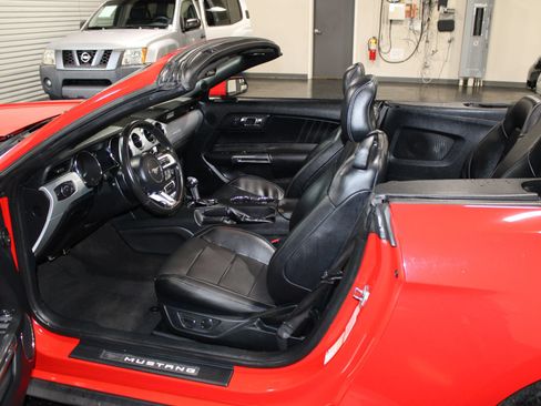 Used 2015 Ford Mustang Premium RWD image 35