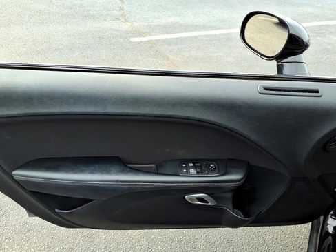 Used 2021 Dodge Challenger SXT image 13