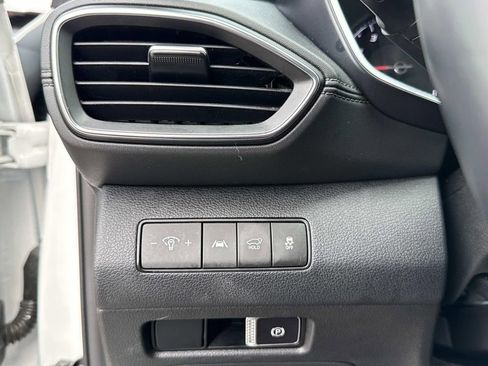 Used 2023 Hyundai Santa Fe SEL image 32