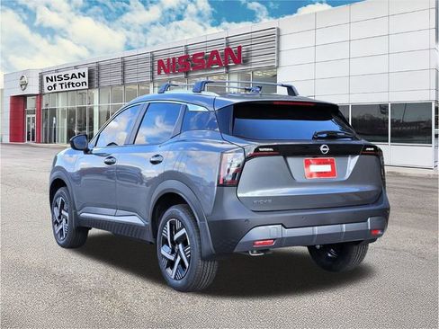 New 2026 Nissan Kicks SV w/ Cold Weather Package FWD image 6