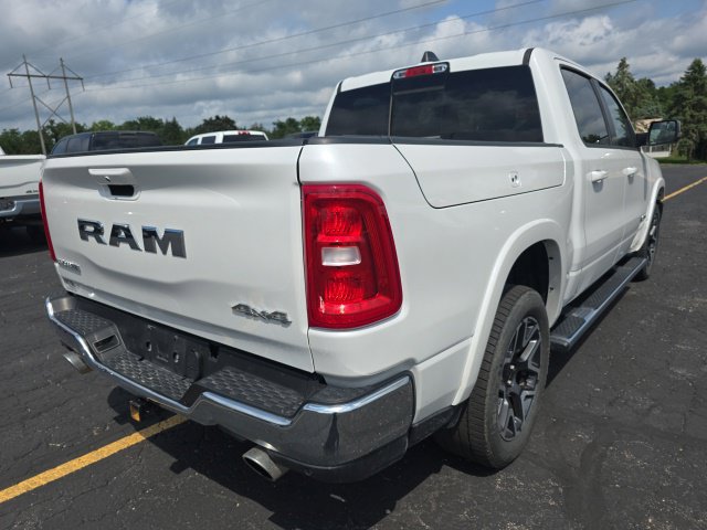 Used 2025 RAM 1500 Laramie AWD/4WD image 7