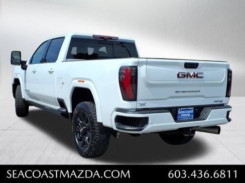 Used 2025 GMC Sierra 2500 AT4 w/ Technology Package AWD/4WD image 3