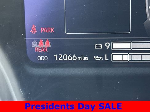 Used 2025 Toyota Tundra Limited image 26