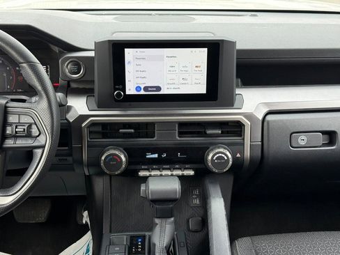 Certified 2025 Toyota 4Runner SR5 image 16