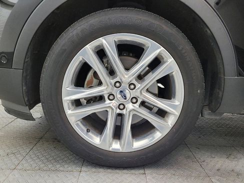 Used 2017 Ford Explorer Limited w/ Equipment Group 301A FWD image 31