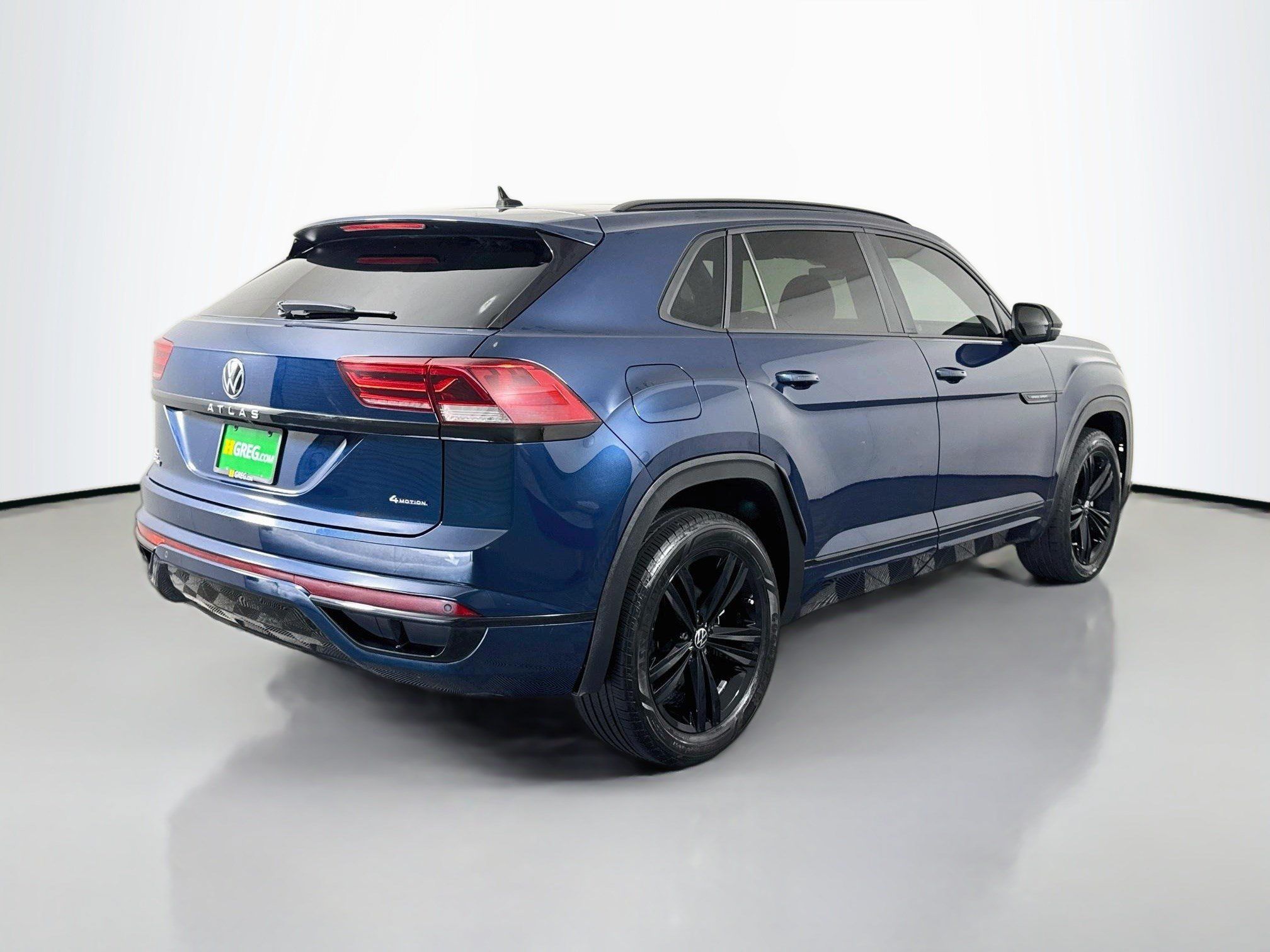 Used 2023 Volkswagen Atlas Cross Sport SEL R-Line AWD/4WD image 10