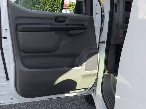 Used 2020 Nissan NV 2500 SV RWD image 19