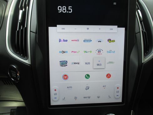 Used 2024 Ford Edge SEL w/ Convenience Package AWD/4WD image 16