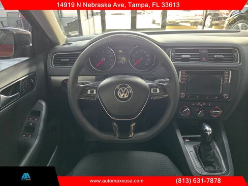 Used 2016 Volkswagen Jetta SE FWD image 15