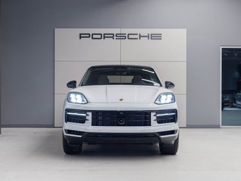 Certified 2026 Porsche Cayenne Coupe AWD/4WD image 10