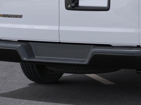 New 2026 Chevrolet Express 2500 Extended image 14