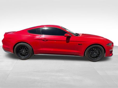 Used 2019 Ford Mustang GT RWD image 4