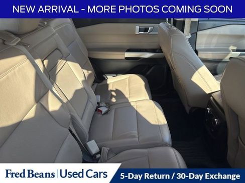 Used 2021 Ford Explorer Limited w/ Equipment Group 301A image 7