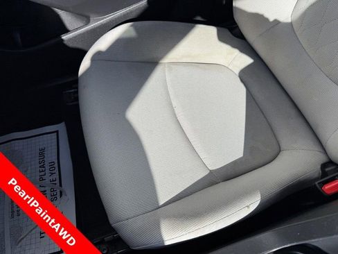 Used 2024 Toyota Corolla Cross L AWD/4WD image 27