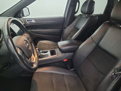 Used 2021 Jeep Grand Cherokee Laredo X image 17