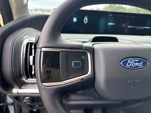 New 2026 Ford Expedition Platinum w/ Driver's Package AWD/4WD image 19