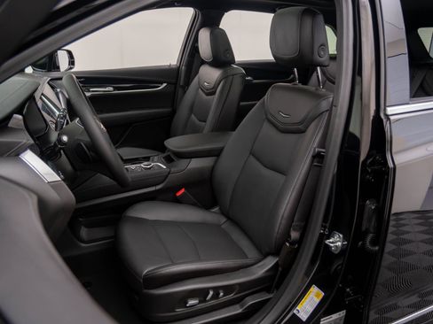 New 2025 Cadillac XT5 Premium Luxury w/ Technology Package image 9