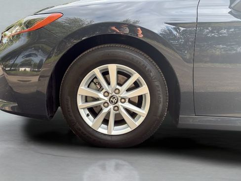 Used 2025 Toyota Camry LE w/ Convenience Package FWD image 10