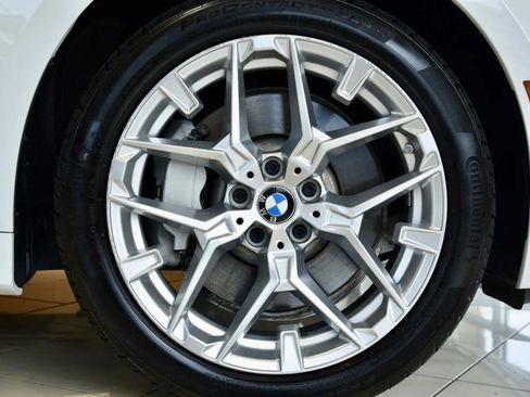 Used 2025 BMW 330i xDrive Sedan AWD/4WD image 9