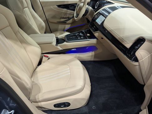 New 2026 Aston Martin DBX 707 image 26