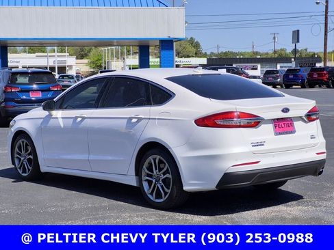 Used 2019 Ford Fusion SEL image 4