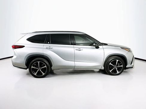 Used 2022 Toyota Highlander XSE image 26