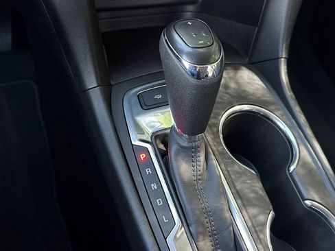 Used 2020 Chevrolet Equinox LT w/ Sport Edition image 25