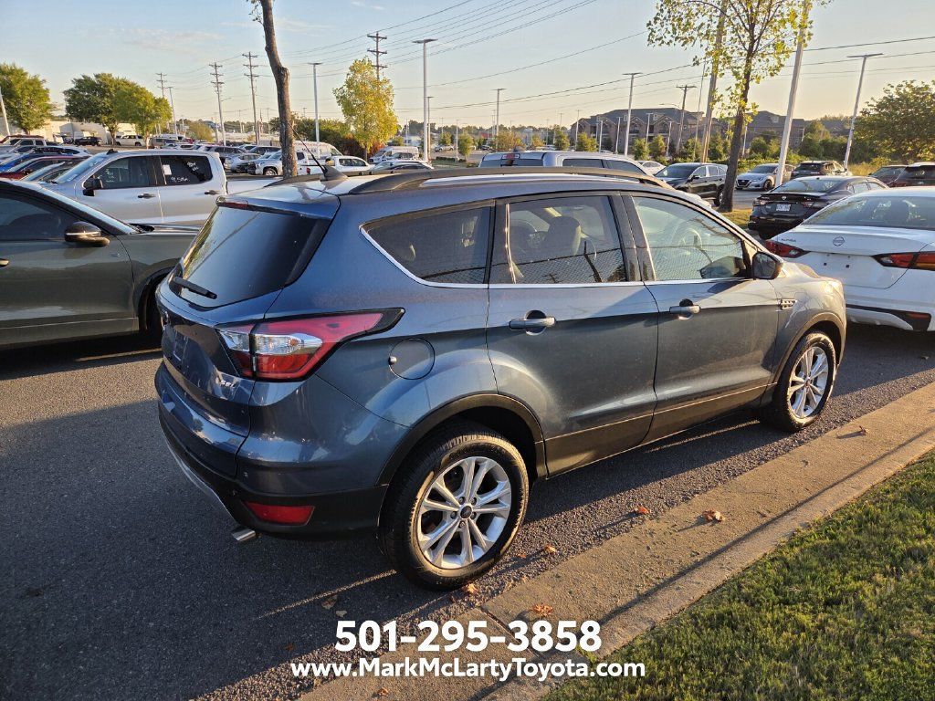 Used 2018 Ford Escape SEL FWD image 3