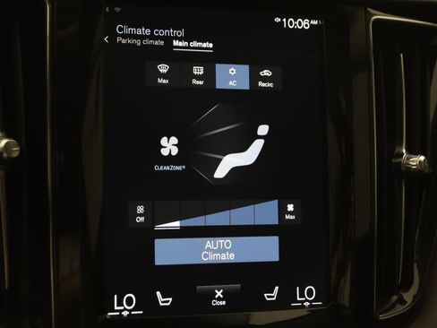 Used 2019 Volvo XC60 T5 Momentum w/ Multimedia Package image 31