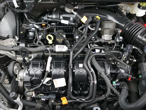 Used 2024 Ford Edge Titanium image 27