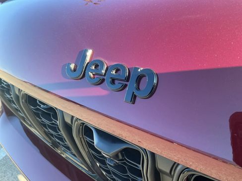 New 2025 Jeep Grand Cherokee L Limited image 16