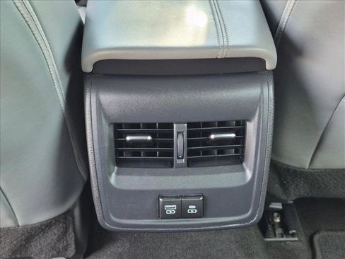 Used 2021 Toyota Avalon XLE FWD image 14