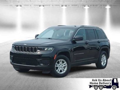 Certified 2023 Jeep Grand Cherokee Laredo w/ Trailer Tow Prep Group (B)