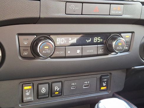 Used 2023 Nissan Frontier PRO-4X w/ Pro Convenience Package image 15