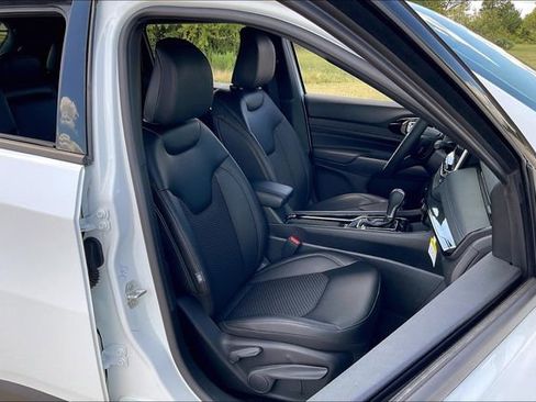 New 2026 Jeep Compass Latitude w/ Quick Order Package 29K image 11