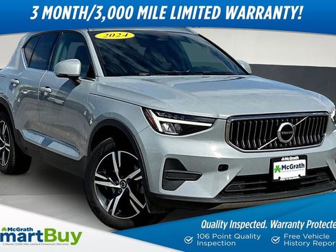 Used 2024 Volvo XC40 B5 Core AWD/4WD image 1